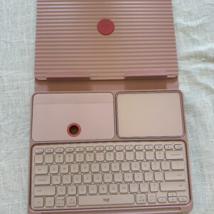 Logitech Logi Casa desk set (stand, keyboard, trackpad)