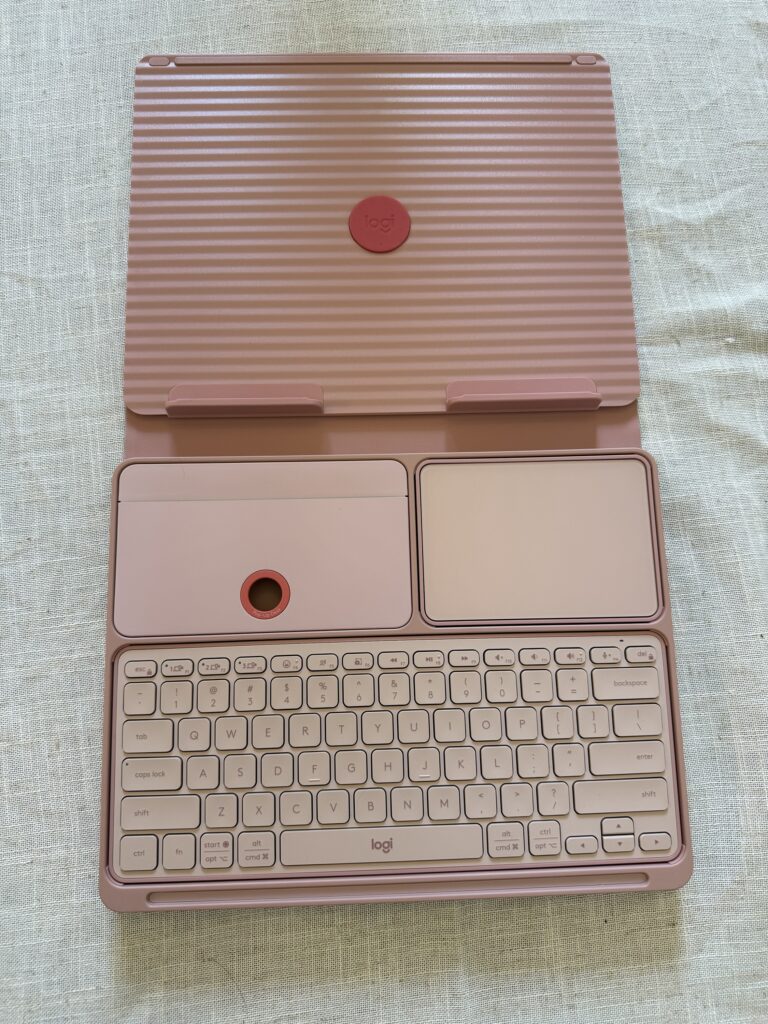 Logitech Logi Casa desk set (stand, keyboard, trackpad)